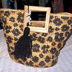 NEW ! Jute Tote Bag with Wooden Handles